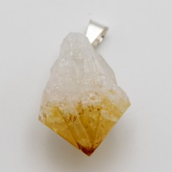 Pendentif en pierre Citrine