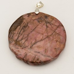 Pendentif en pierre Rhodonite sculpté Paon